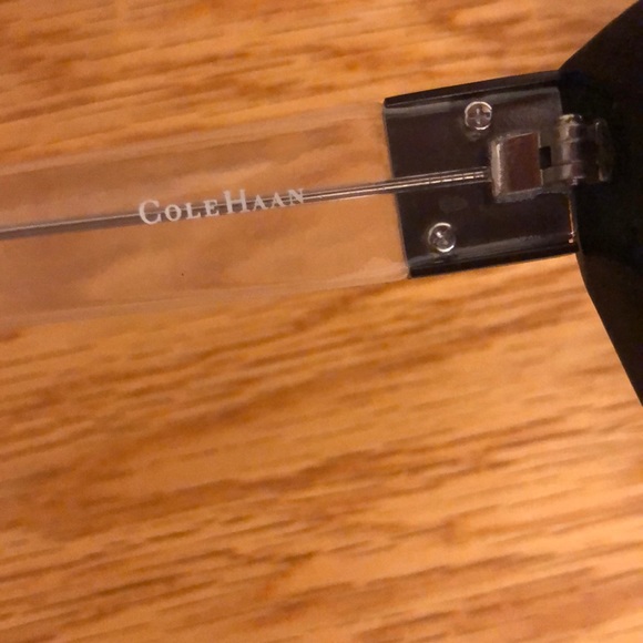 Cole Haan sunglasses in Navy/lucite - Picture 4 of 6